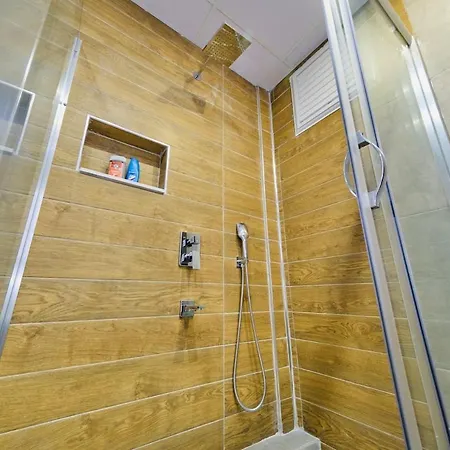 Taksim Square 1 1 Fully Equipped Air Conditioned Luxury イスタンブール