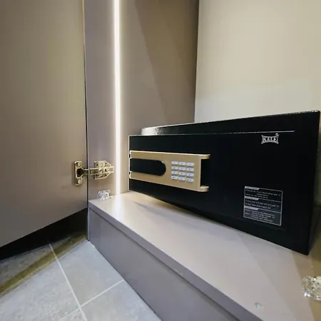 Taksim Square 1 1 Fully Equipped Air Conditioned Luxury イスタンブール