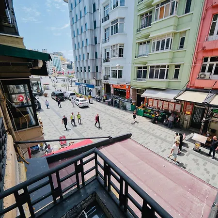 Taksim Square 1 1 Fully Equipped Air Conditioned Luxury Daire