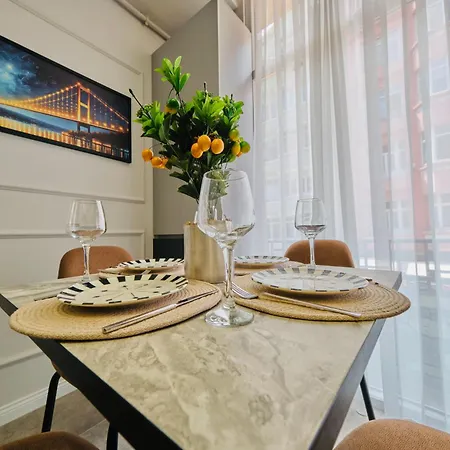 Taksim Square 1 1 Fully Equipped Air Conditioned Luxury Daire