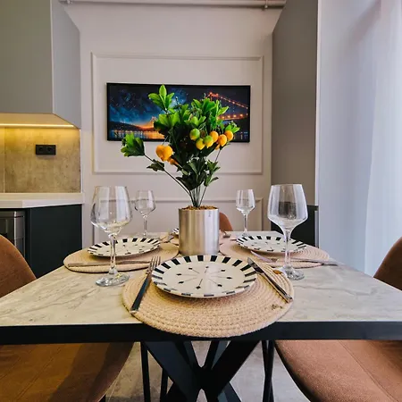 Taksim Square 1 1 Fully Equipped Air Conditioned Luxury アパート *