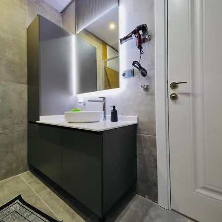 Taksim Square 1 1 Fully Equipped Air Conditioned Luxury アパート
